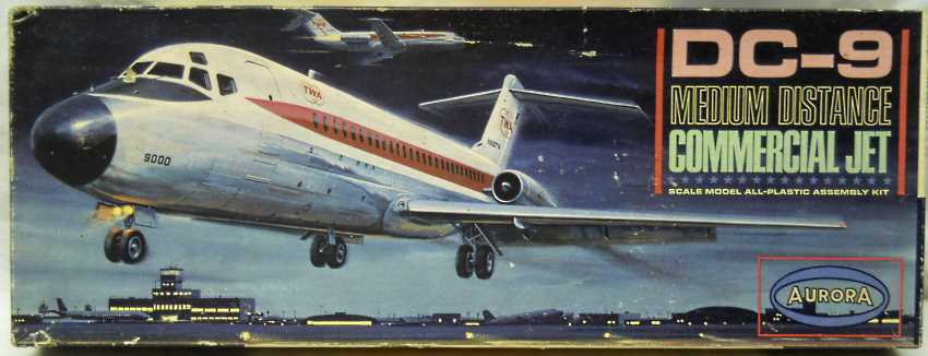 Aurora 1/72 DC-9 Medium Distance Commercial Jet TWA, 356-198 plastic model kit